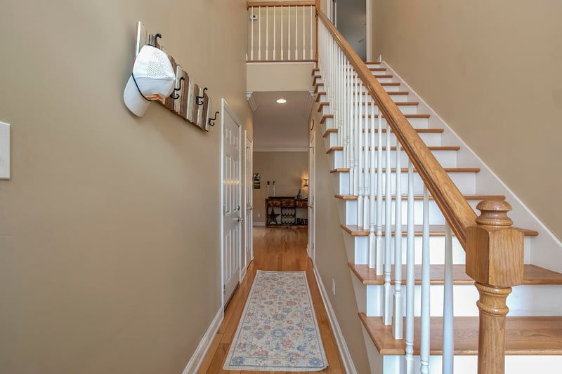 8511 King Arthur Ln, Knoxville, TN 37923