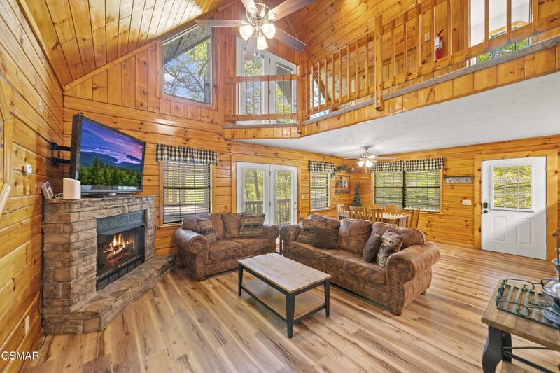 1656 Racoon Den Way, Sevierville, TN 37862