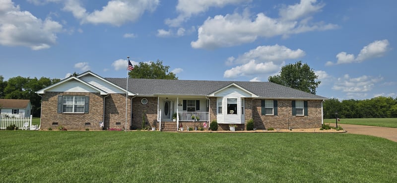135 Hidden Cove Ct, Gallatin, TN 37066
