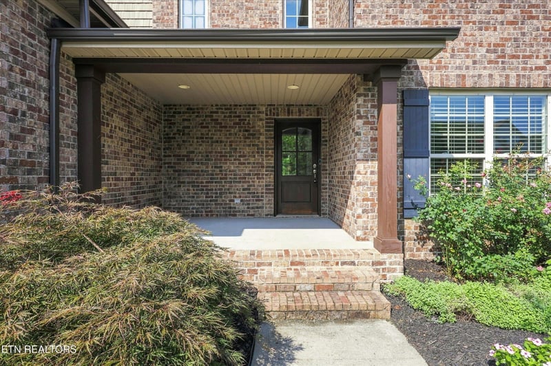 2205 Muddy Creek Ln, Knoxville, TN 37932