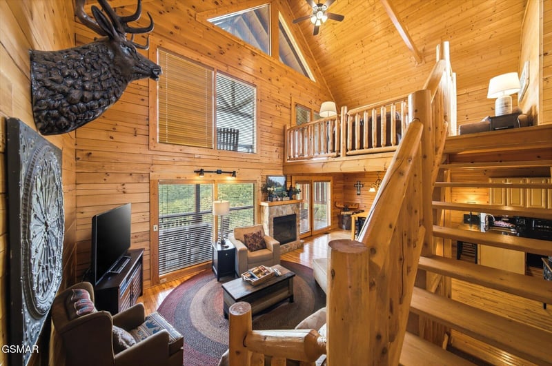 914 Black Bear Cub Way, Sevierville, TN 37862