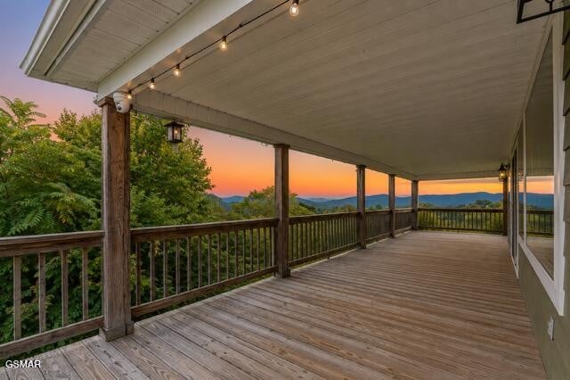 1981 Fox View Ln, Sevierville, TN 37876