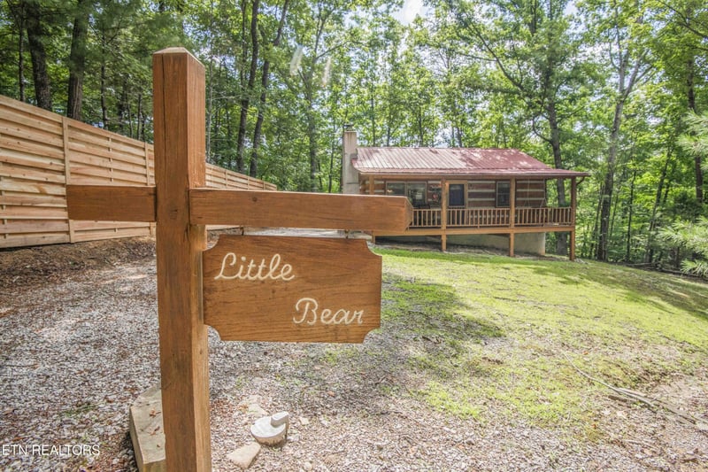 1510 Dawn Ln, Sevierville, TN 37876
