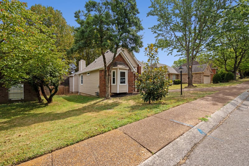 2760 Fleet Dr, Hermitage, TN 37076