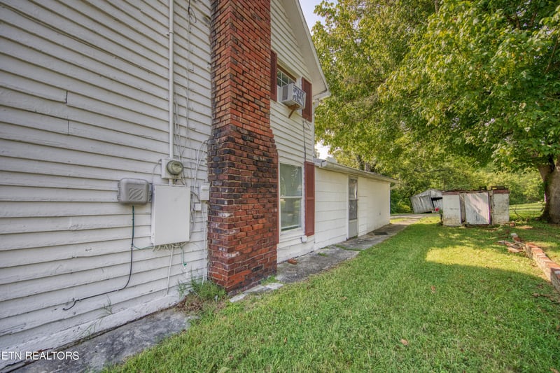 9131 Strawberry Plains Pike, Knoxville, TN 37924