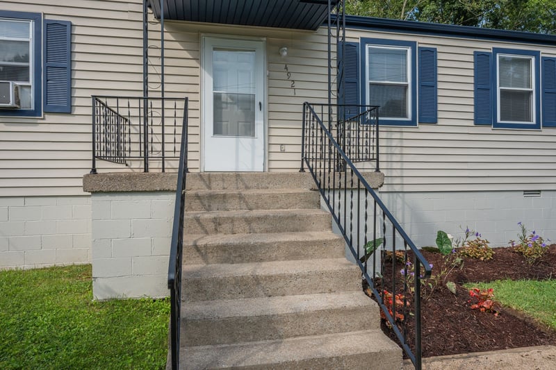 4921 Barclay Square Dr, Antioch, TN 37013