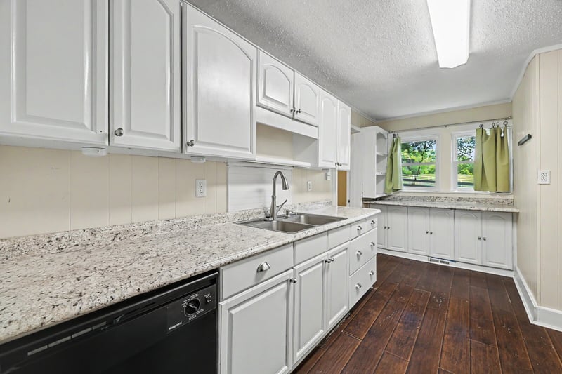 1756 Long Hollow Pike, Gallatin, TN 37066