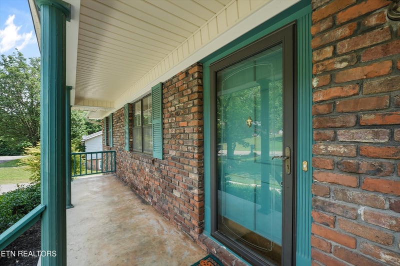 4232 O Hara Dr, Knoxville, TN 37918
