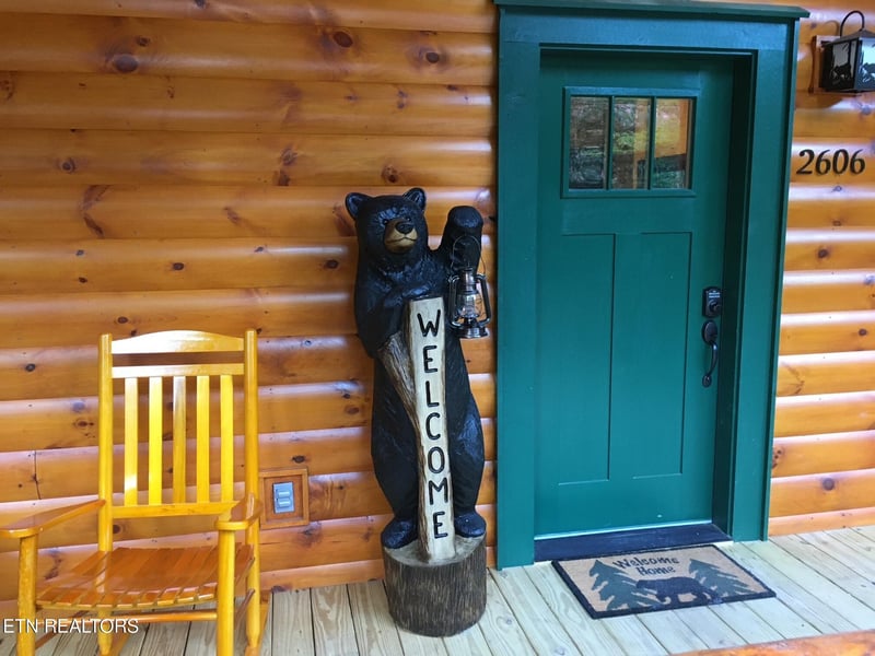 2606 Bear Crossing Way, Sevierville, TN 37862