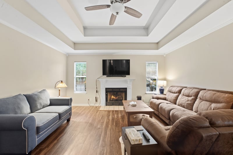 216 Hillside Ct, Murfreesboro, TN 37130