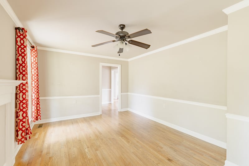 153 Country Club Dr, Hendersonville, TN 37075