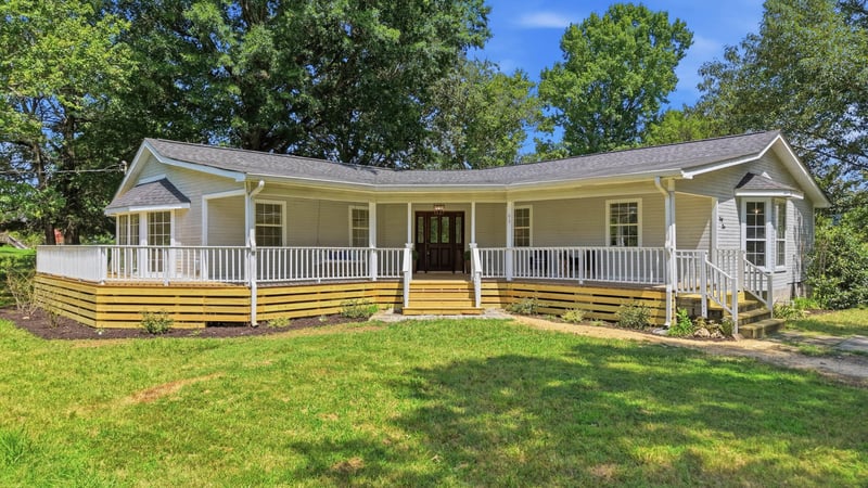 93 Gary Ln, Ringgold, GA 30736