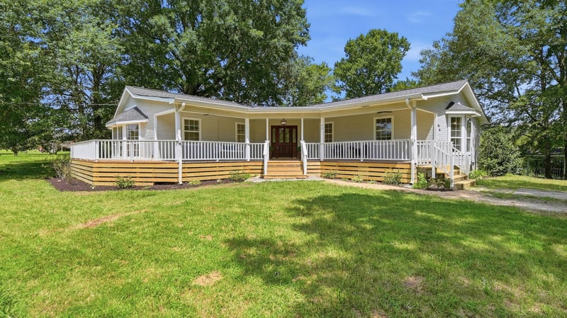 93 Gary Ln, Ringgold, GA 30736