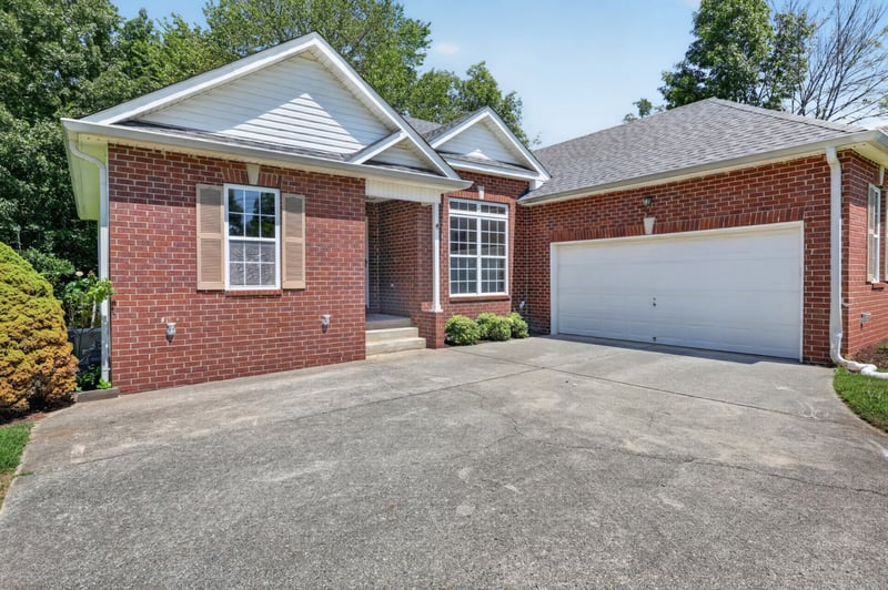 253 Oak Point Ln, Mount Juliet, TN 37122