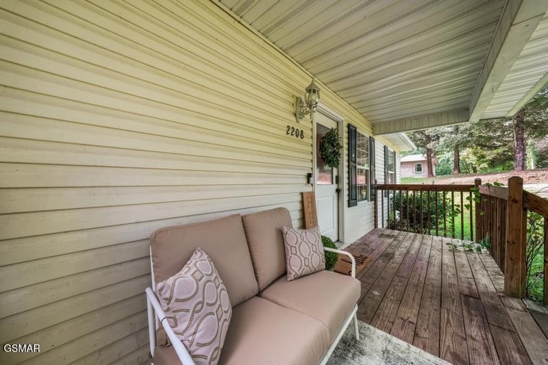 2208 Island Blvd, Sevierville, TN 37876