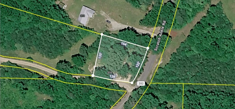 319 Scratch Ankle Rd, Trenton, GA 30752