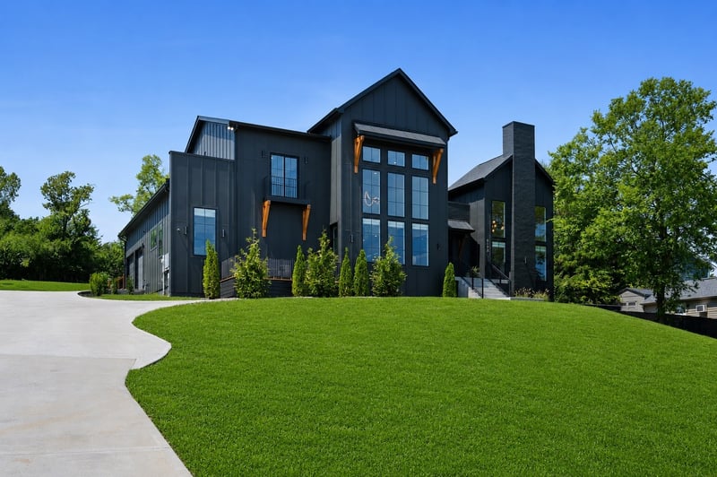 6162 N New Hope Rd, Hermitage, TN 37076