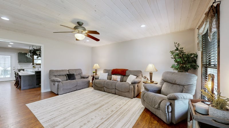 218 Autumn Glen Dr, Murfreesboro, TN 37129