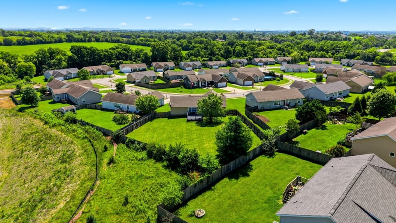 2013 Vancroft Cir, Spring Hill, TN 37174