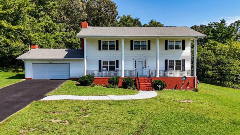 60 Shamrock Dr, Ringgold, GA 30736