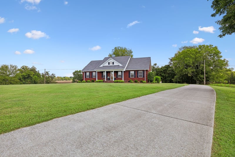 533 Rome Rd, Riddleton, TN 37151