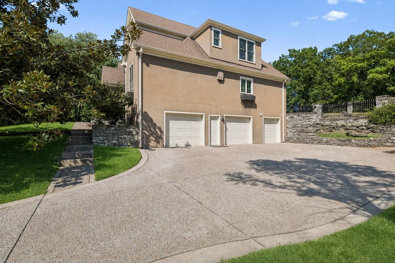 3430 Golf Club Ln, Nashville, TN 37215