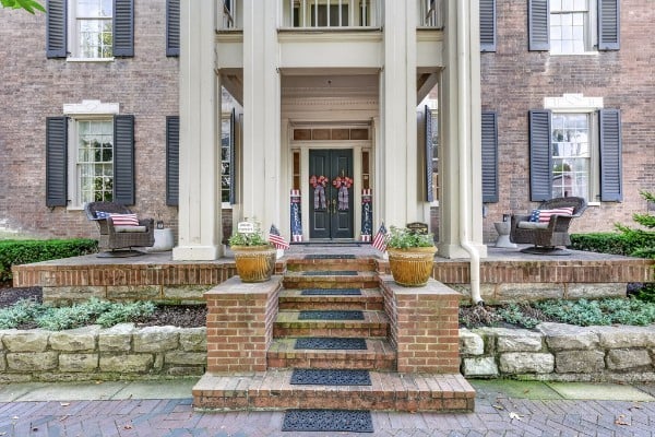 137 3rd Ave N, Franklin, TN 37064