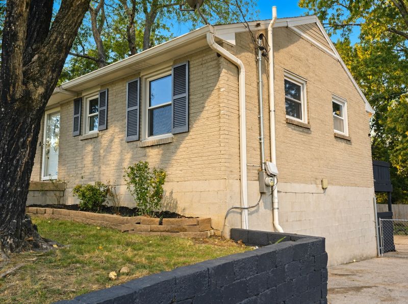 1413 Bain Dr, Madison, TN 37115