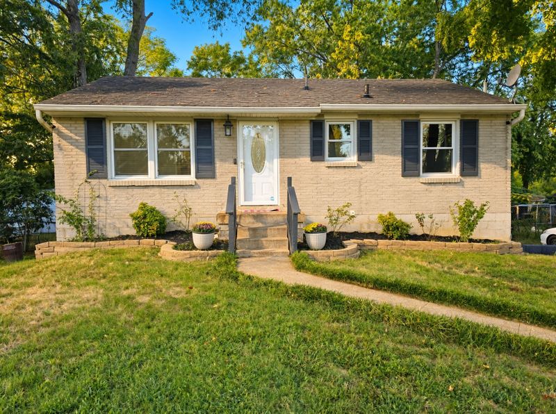 1413 Bain Dr, Madison, TN 37115