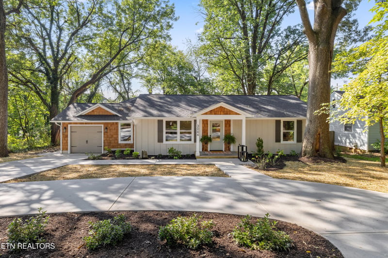 3044 Kenilworth Ln, Knoxville, TN 37917