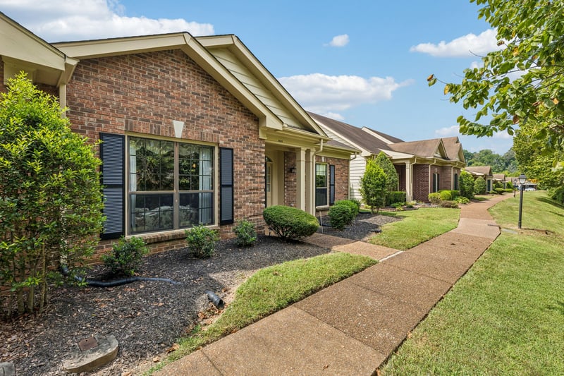8505 Sawyer Brown Rd, Nashville, TN 37221