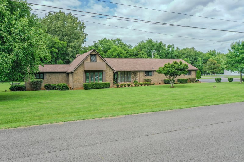 133 Young Dr, Smyrna, TN 37167