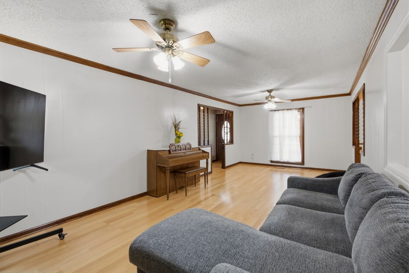 809 Dakota Dr, Lebanon, TN 37087