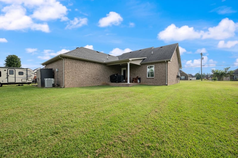 1013 Stratus Dr, Murfreesboro, TN 37127