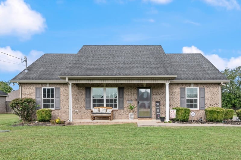1013 Stratus Dr, Murfreesboro, TN 37127