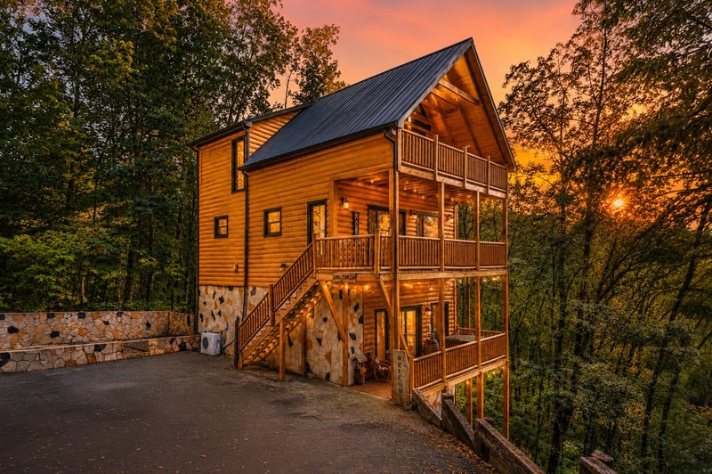 2184 Spence Mountain Loop, Sevierville, TN 37876