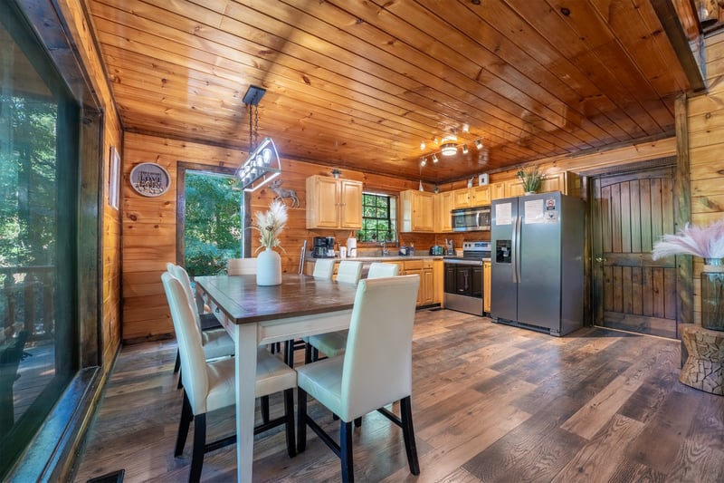 2184 Spence Mountain Loop, Sevierville, TN 37876
