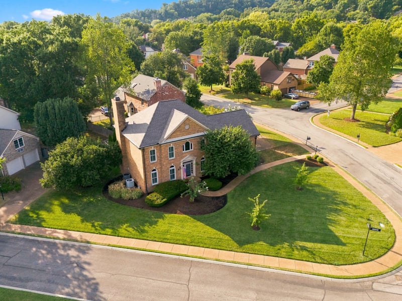 601 Dorshire Ln, Nashville, TN 37221