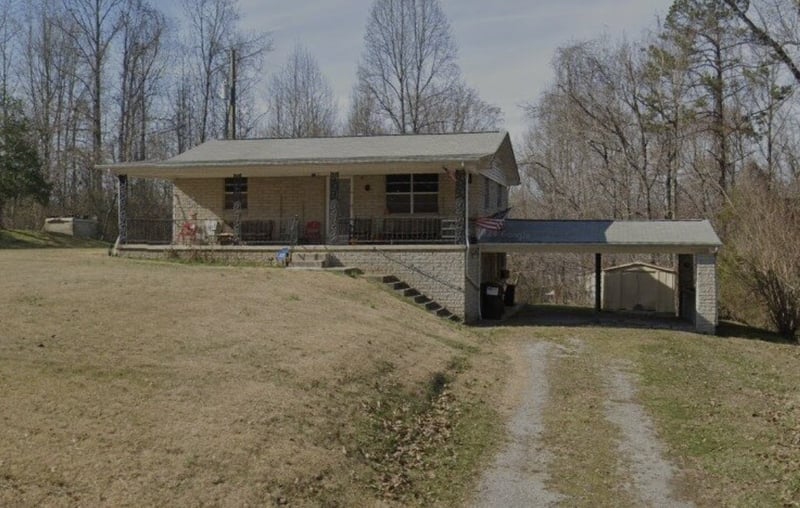 265 Country Ln, Lenoir City, TN 37771