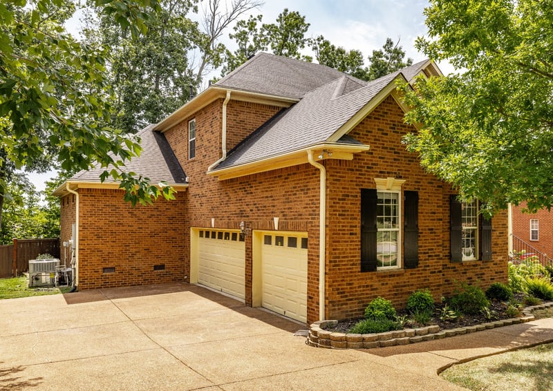 1074 Mansker Farm Blvd, Hendersonville, TN 37075