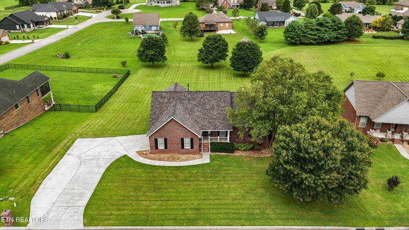 612 Yellow Rose Ln, Maryville, TN 37803