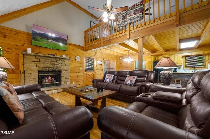 3619 Country Pines Way, Sevierville, TN 37876