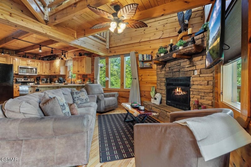 1409 Zachary Thomas Ln, Sevierville, TN 37876