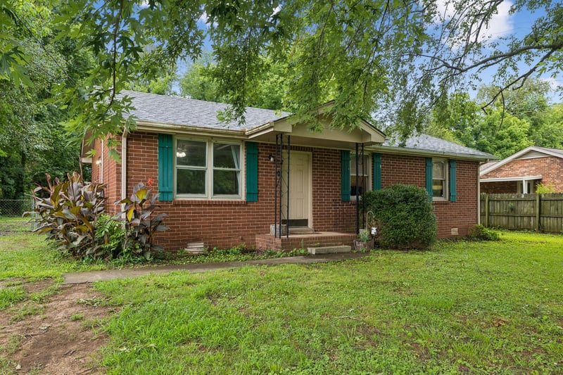 109 Red Berry Rd, Smyrna, TN 37167