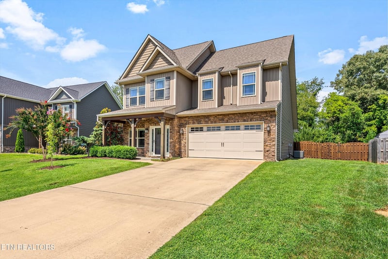 1171 Aspen Glen Dr, Alcoa, TN 37701