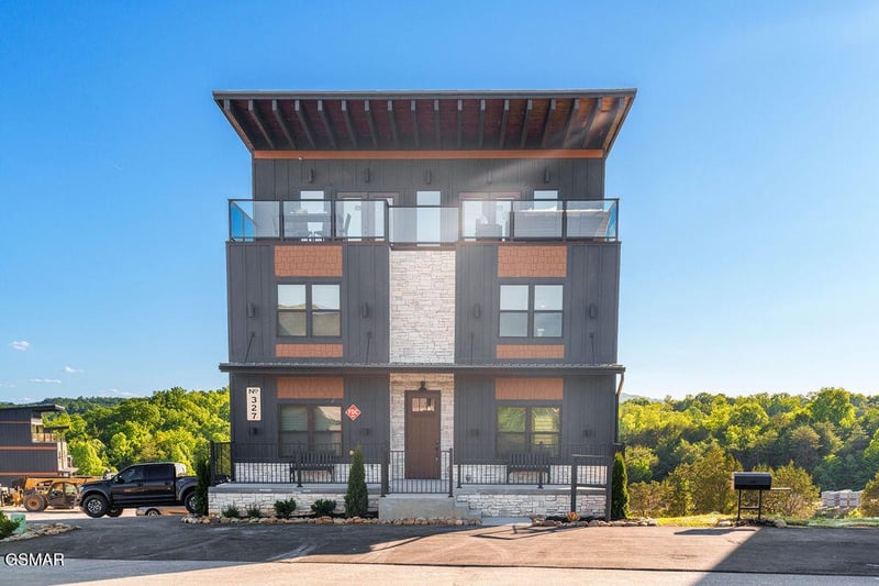 633 Summer Valley Way #9R8, Sevierville, TN 37862