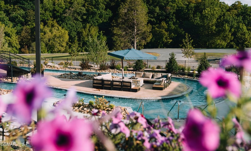 633 Summer Valley Way #9R8, Sevierville, TN 37862