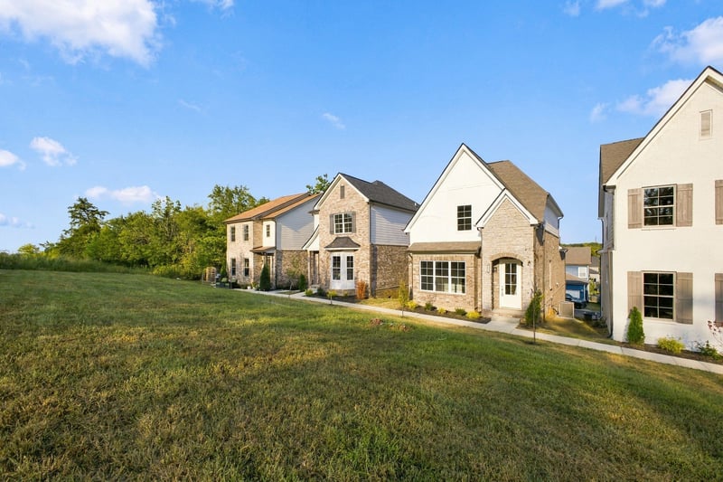 1113 Freeboard Aly, La Vergne, TN 37086