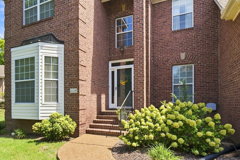 6104 Frontier Ln, Nashville, TN 37211