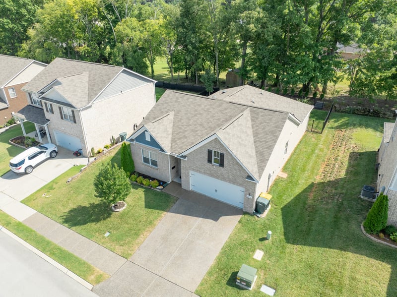 8063 Forest Hills Dr, Spring Hill, TN 37174